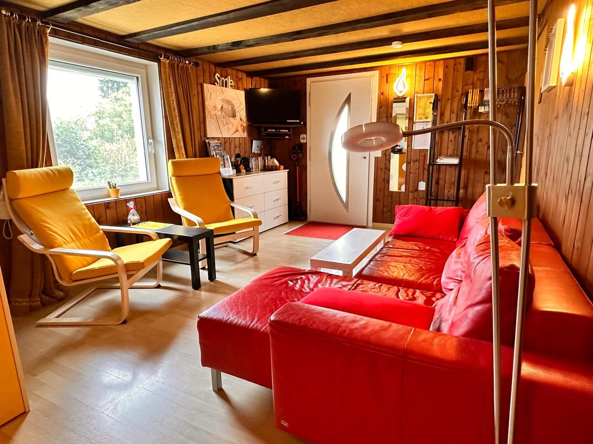 Bijouswiss " Yellow House" オーベルテルツェン エクステリア 写真